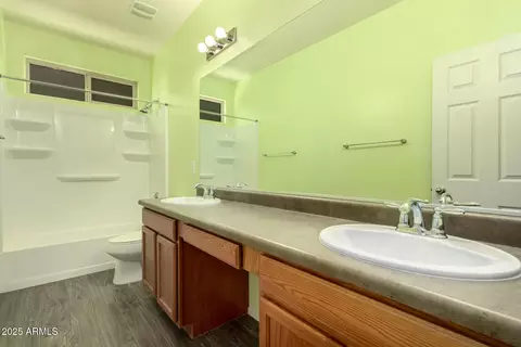 Bath - 2106 E Aire Libre Ave, Phoenix, AZ 85022 photo 3 of 3