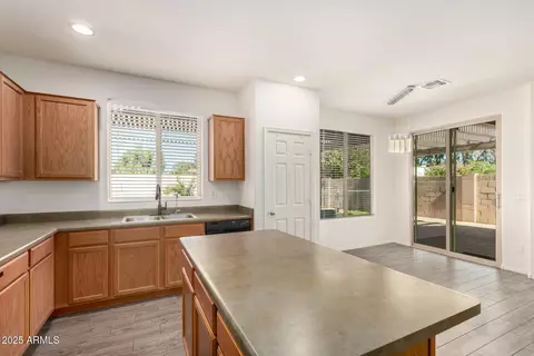 Kitchen - 2106 E Aire Libre Ave, Phoenix, AZ 85022 photo 3 of 3