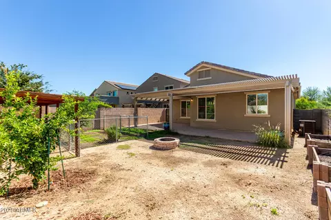 Exterior - 2106 E Aire Libre Ave, Phoenix, AZ 85022 photo 4 of 4
