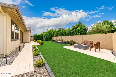 Exterior - 3683 E Austin Dr, Gilbert, AZ 85296 photo 7 of 14