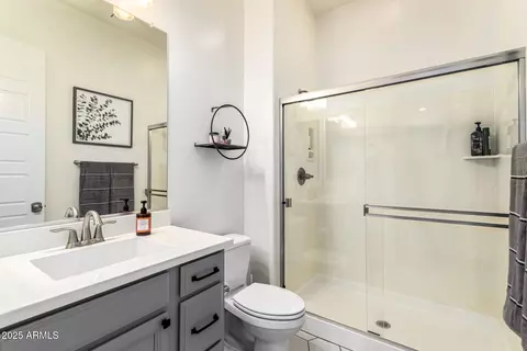 Bath - 3683 E Austin Dr, Gilbert, AZ 85296 photo 3 of 4