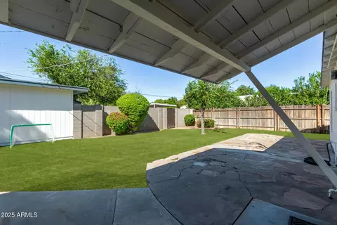 Exterior - 4216 N 19th Pl, Phoenix, AZ 85016 photo 2 of 18