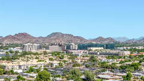 View/Area - 4216 N 19th Pl, Phoenix, AZ 85016 photo 2 of 12