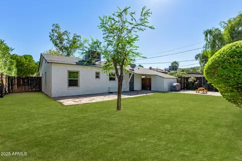 Exterior - 4216 N 19th Pl, Phoenix, AZ 85016 photo 4 of 18