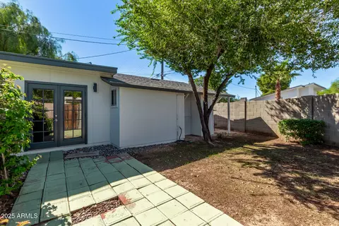 Exterior - 4216 N 19th Pl, Phoenix, AZ 85016 photo 11 of 18