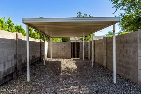 Exterior - 4216 N 19th Pl, Phoenix, AZ 85016 photo 15 of 18