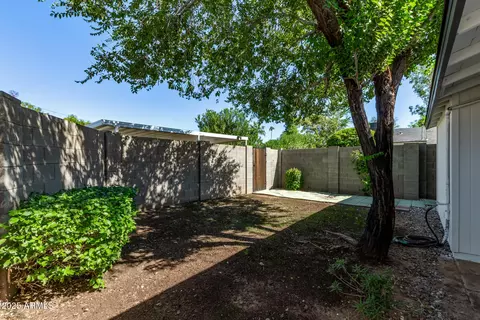 Exterior - 4216 N 19th Pl, Phoenix, AZ 85016 photo 13 of 18