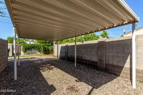 Exterior - 4216 N 19th Pl, Phoenix, AZ 85016 photo 14 of 18