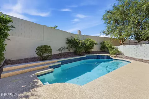 Exterior - 1729 E Marconi Ave, Phoenix, AZ 85022 photo 7 of 10