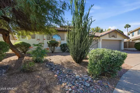 Exterior - 1729 E Marconi Ave, Phoenix, AZ 85022 photo 2 of 10