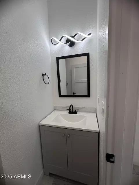 Bath - 722 E 3rd St, Douglas, AZ 85607 photo 1 of 7