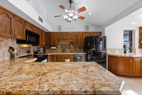 Kitchen - 247 E Glencove St, Mesa, AZ 85201 photo 4 of 6