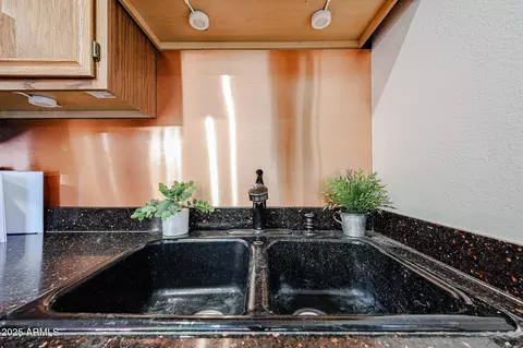Kitchen - 1844 W Virginia Ave, Phoenix, AZ 85007 photo 7 of 7