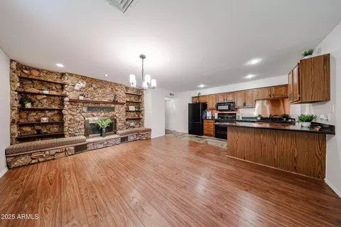 Living - 1844 W Virginia Ave, Phoenix, AZ 85007 photo 3 of 8