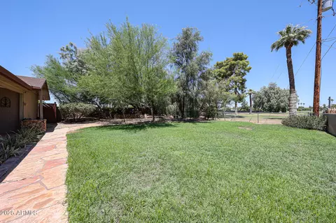 Exterior - 1844 W Virginia Ave, Phoenix, AZ 85007 photo 9 of 9