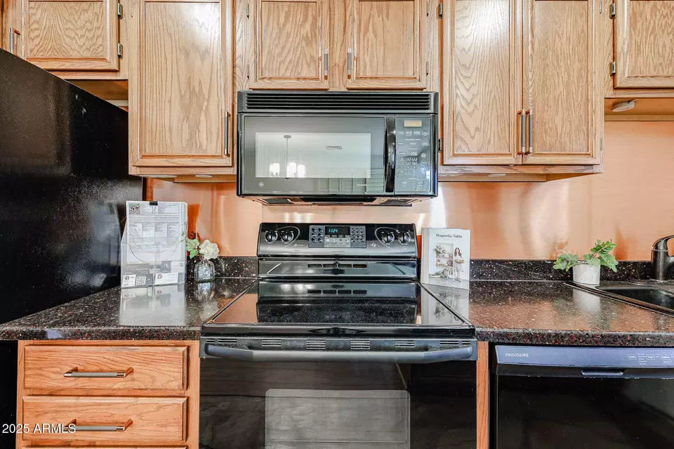 Kitchen - 1844 W Virginia Ave, Phoenix, AZ 85007 photo 3 of 7