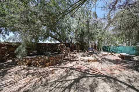 Exterior - 1844 W Virginia Ave, Phoenix, AZ 85007 photo 5 of 9