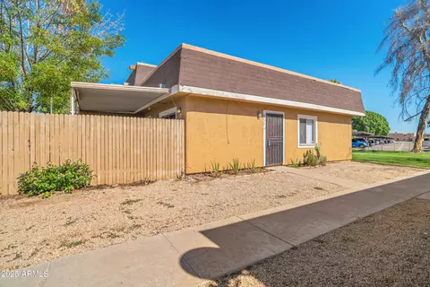 8235 N 34th Dr, Phoenix, AZ 85051