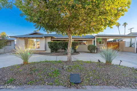 8213 E Whitton Ave, Scottsdale, AZ 85251