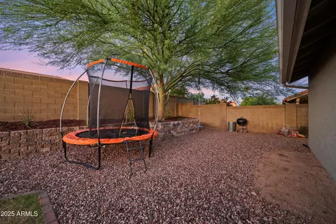Exterior - 3914 E Tano St, Phoenix, AZ 85044 photo 4 of 5