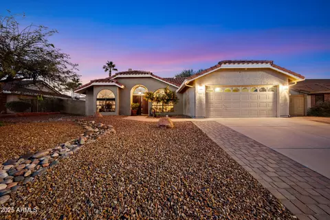 3914 E Tano St, Phoenix, AZ 85044