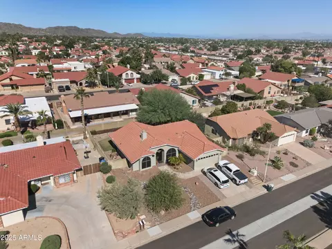 View/Area - 3914 E Tano St, Phoenix, AZ 85044 photo 1 of 6