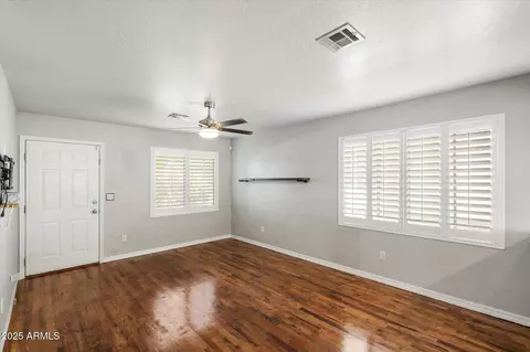 Living - 829 E Potter Dr, Phoenix, AZ 85024 photo 3 of 3