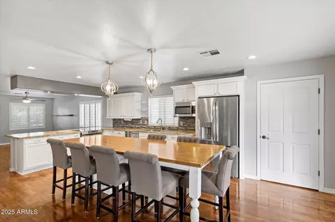 Other - 829 E Potter Dr, Phoenix, AZ 85024 photo 6 of 11