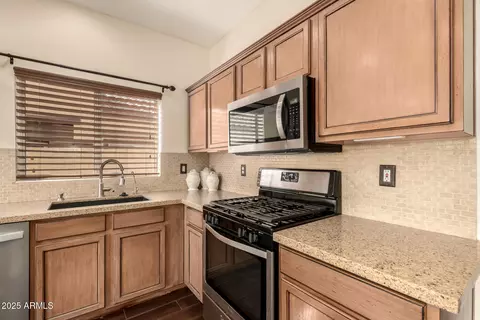 Kitchen - 3519 W Webster Ct, Anthem, AZ 85086 photo 4 of 4