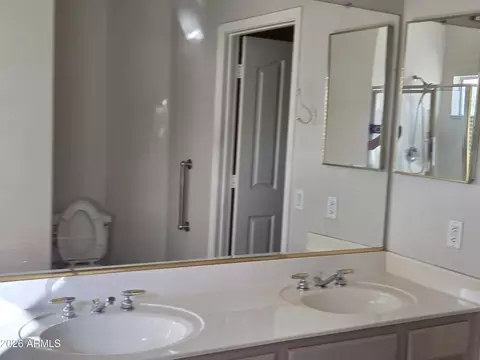 Bath - 2235 E Donald Dr E, Phoenix, AZ 85024 photo 1 of 2