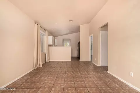 Living - 2279 W 20th Ave, Apache Junction, AZ 85120 photo 4 of 5
