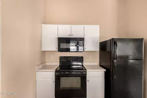Kitchen - 2279 W 20th Ave, Apache Junction, AZ 85120 photo 1 of 2