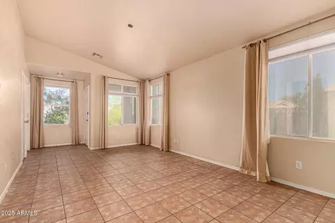 Living - 2279 W 20th Ave, Apache Junction, AZ 85120 photo 2 of 5