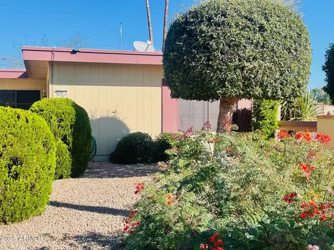 13720 N 98th Ave #A, Sun City, AZ 85351
