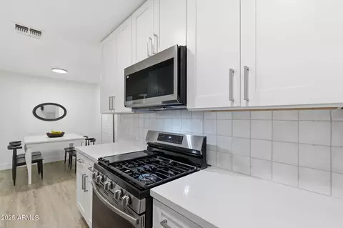Kitchen - 1132 E Nielson Ave, Mesa, AZ 85204 photo 2 of 6