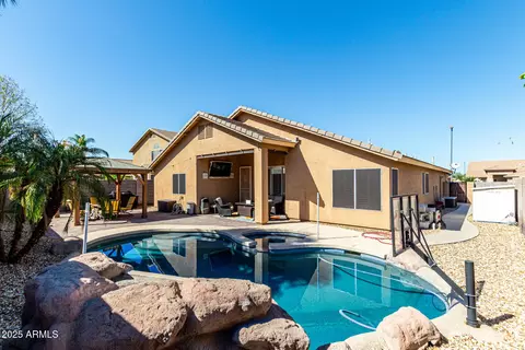 3827 S Seton Ave, Gilbert, AZ 85297 photo 2