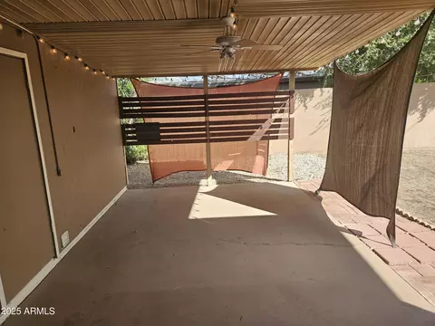 Exterior - 3707 E Paradise Dr, Phoenix, AZ 85028 photo 1 of 2