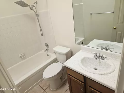 Bath - 3707 E Paradise Dr, Phoenix, AZ 85028 photo 1 of 1