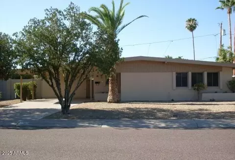 3707 E Paradise Dr, Phoenix, AZ 85028