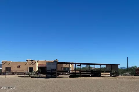 1032 E Carlise Rd, Phoenix, AZ 85086