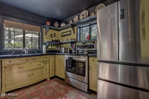 Kitchen - 4719 N Pine Ln, Pine, AZ 85544 photo 1 of 4