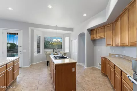 Kitchen - 8219 E Tesoro Cir, Mesa, AZ 85207 photo 4 of 4