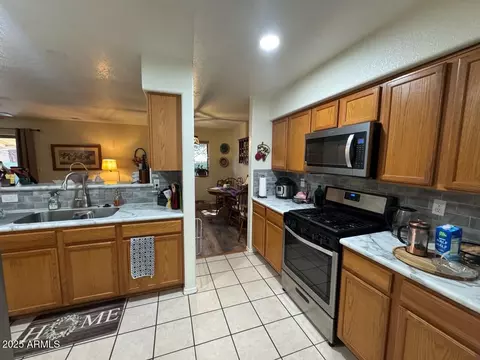 Kitchen - 4559 E Allison Dr, Flagstaff, AZ 86004 photo 2 of 2
