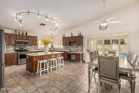 14811 N 44th Pl, Phoenix, AZ 85032