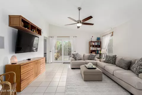 Living - 3801 E Blue Flax Ave, Phoenix, AZ 85044 photo 2 of 2