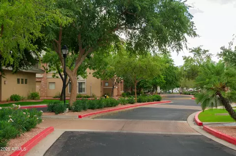 Exterior - 2989 N 44th St #2007, Phoenix, AZ 85018 photo 5 of 5