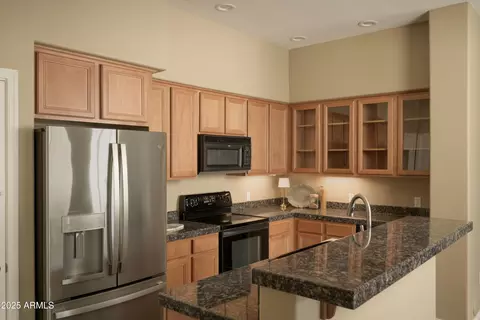Kitchen - 2989 N 44th St #2007, Phoenix, AZ 85018 photo 1 of 2