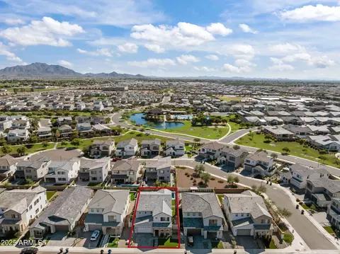 View/Area - 1411 E Carob Dr, Gilbert, AZ 85298 photo 4 of 10