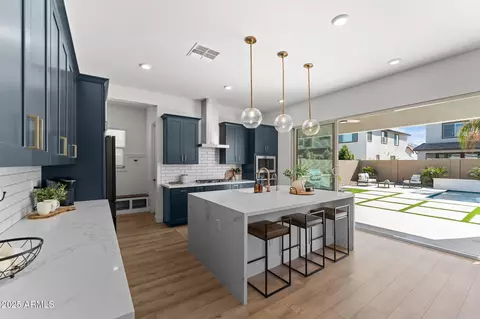 Kitchen - 1411 E Carob Dr, Gilbert, AZ 85298 photo 4 of 6