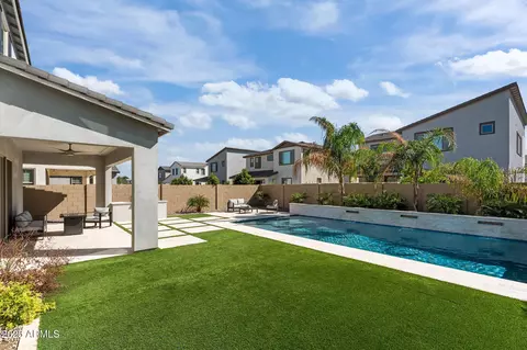 Exterior - 1411 E Carob Dr, Gilbert, AZ 85298 photo 7 of 8